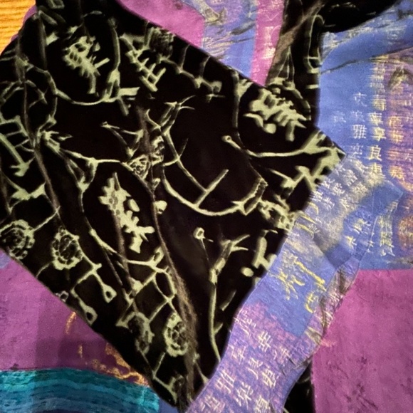 Chico’s women’s silk and velvet kimono jacket. . Size 2 (women’s medium).mint - Picture 9 of 13